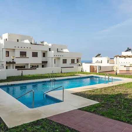 Casa Louisa, Torre Del Mar- Valleniza Bed & Breakfast *