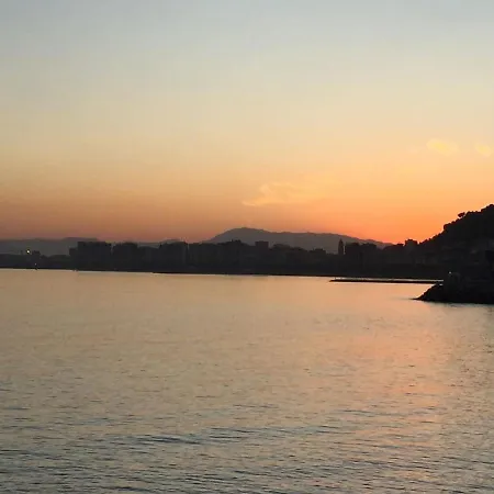 Casa Louisa, Torre Del Mar- Valleniza Bed & Breakfast